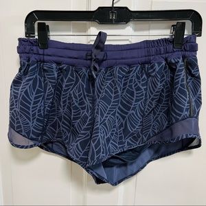 Lululemon 💙 hotty hot 1 drawstring running shorts